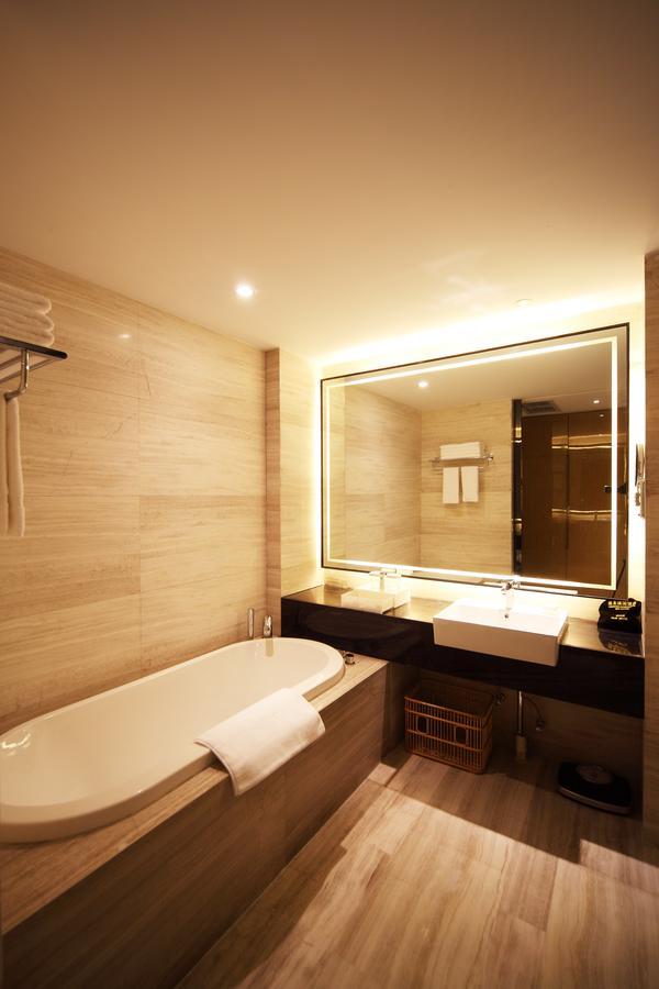 Shenglong Jianguo Hotel Haiyang Haiyang  Ngoại thất bức ảnh